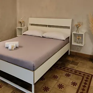 Maniace 57, Ortigia Historic Center, 200 Mt From The Italia