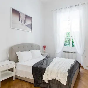 Apartment A World Aparts - 32 Calabria